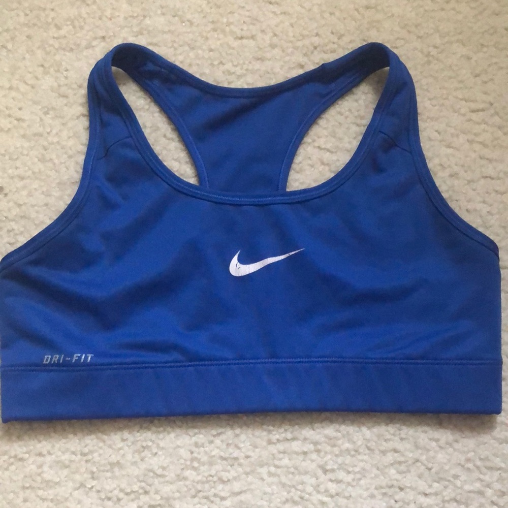 NIKE sports bra